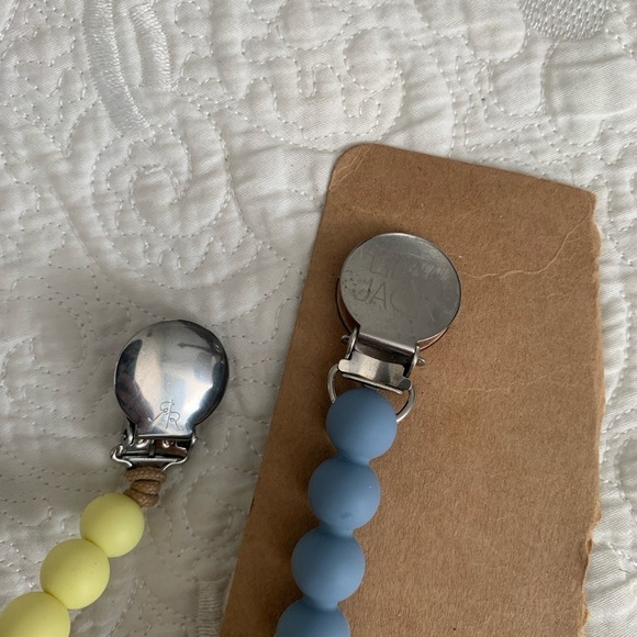 Baby pacifier clips‎ set of 3 bundle - Picture 5 of 5